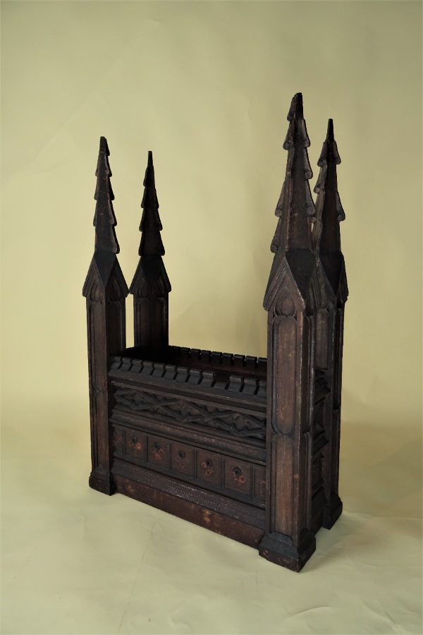 Antique Oak Gothic Architectural Element (3).JPG